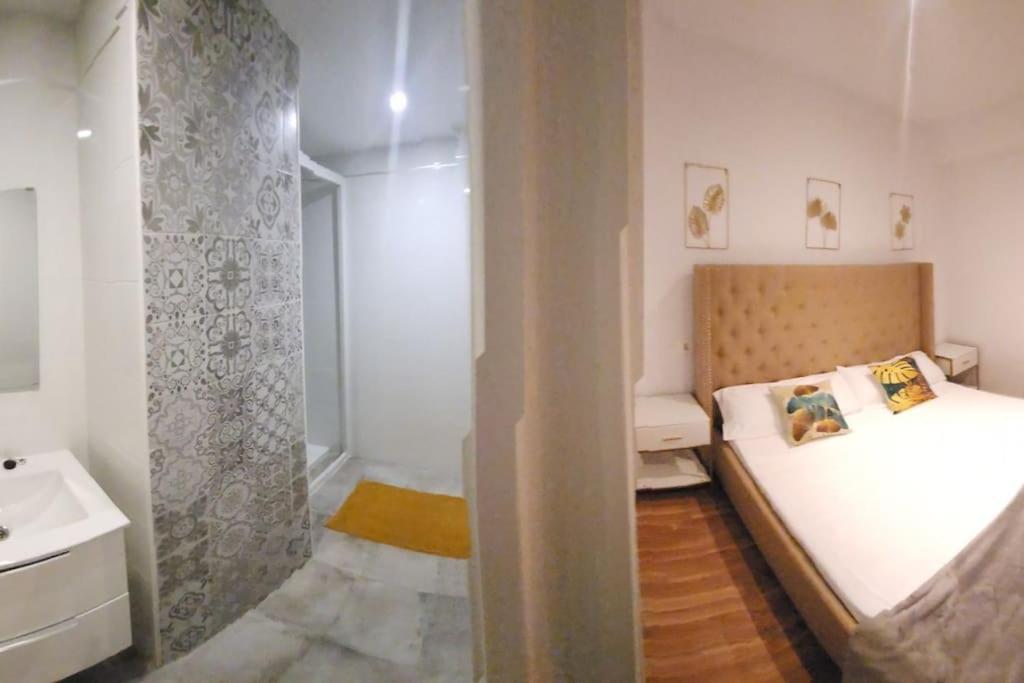 Stylishly Apartament Ginachero 2 Malaga Exterior photo